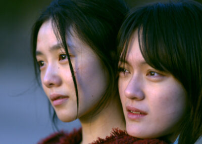 GIRLS ON WIRE
